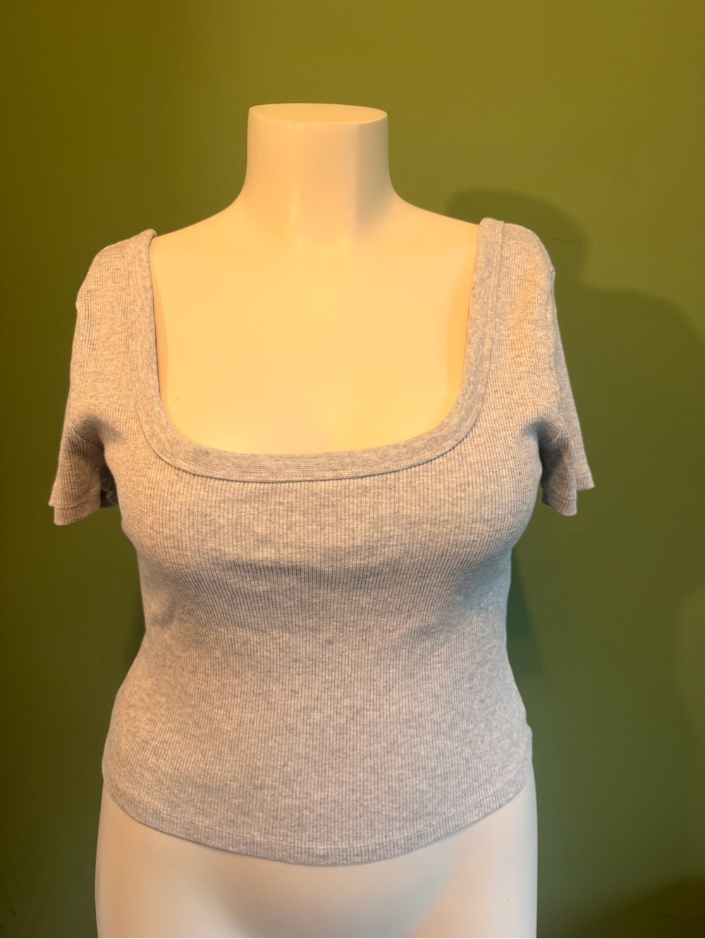 Universal Thread Square-Neck Short Sleeve Ribbed Top in Light Gray